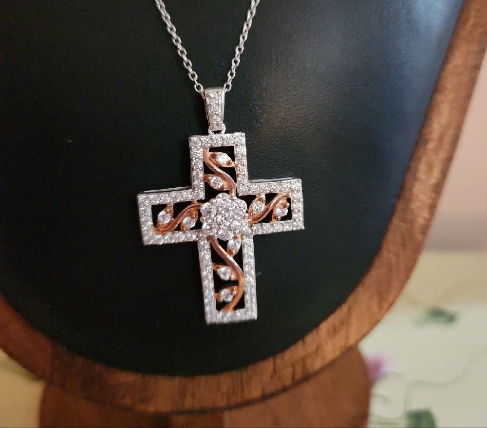 Michael O'Connor Bella Luce Cross Pendant With Chain - Picture 2 of 8